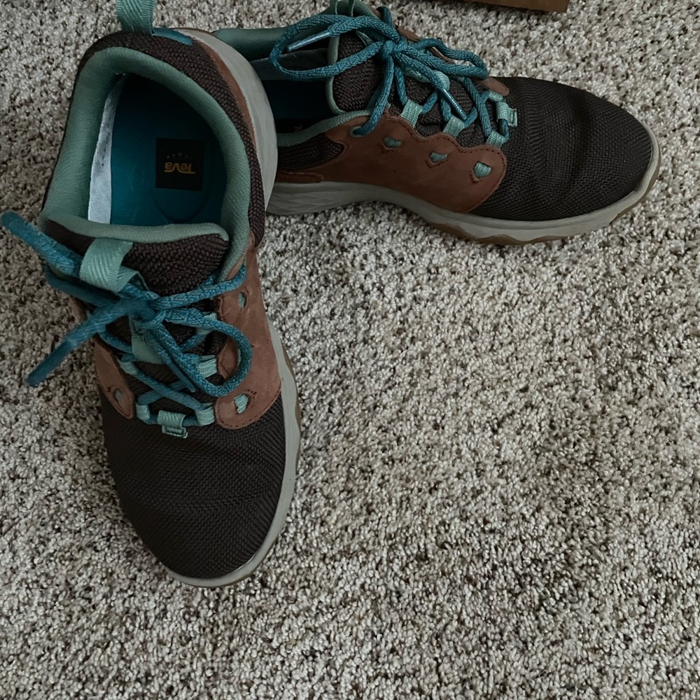Womens “Teva” hiking shoe